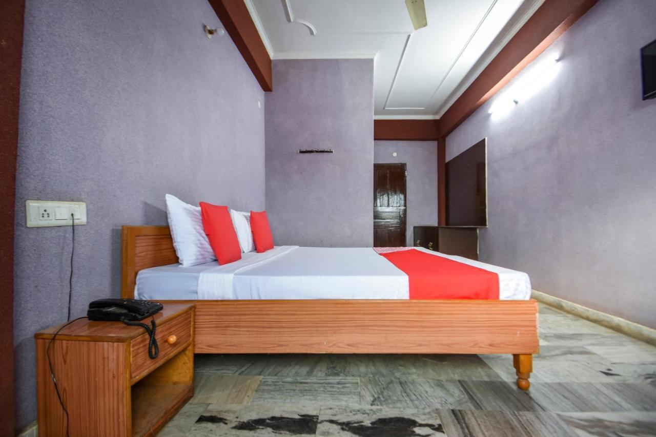 Oyo Flagship Vibes Hotel Nālāgarh Kültér fotó