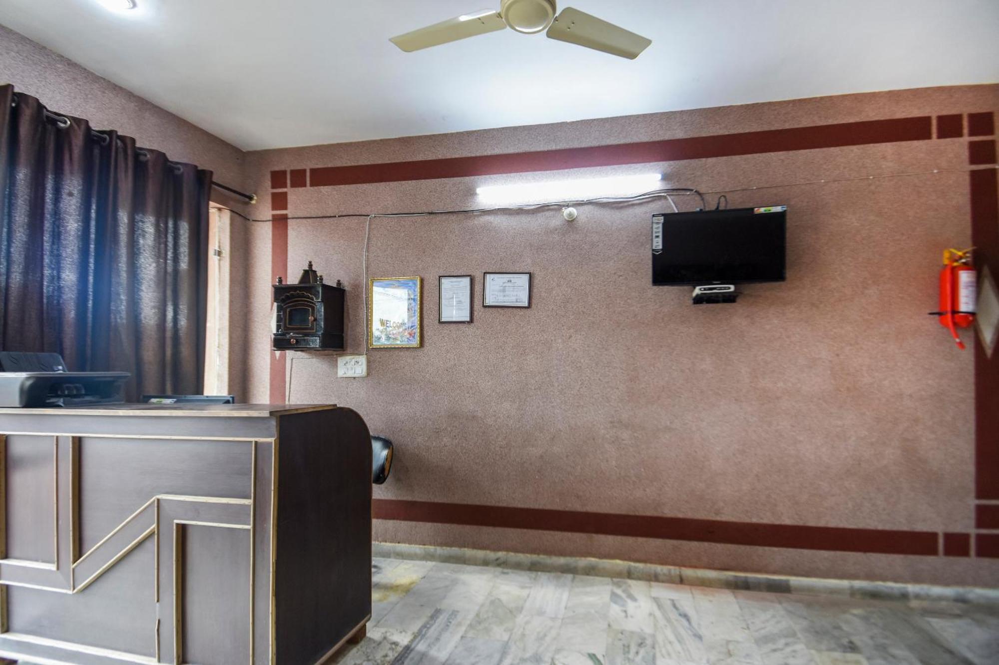Oyo Flagship Vibes Hotel Nālāgarh Kültér fotó
