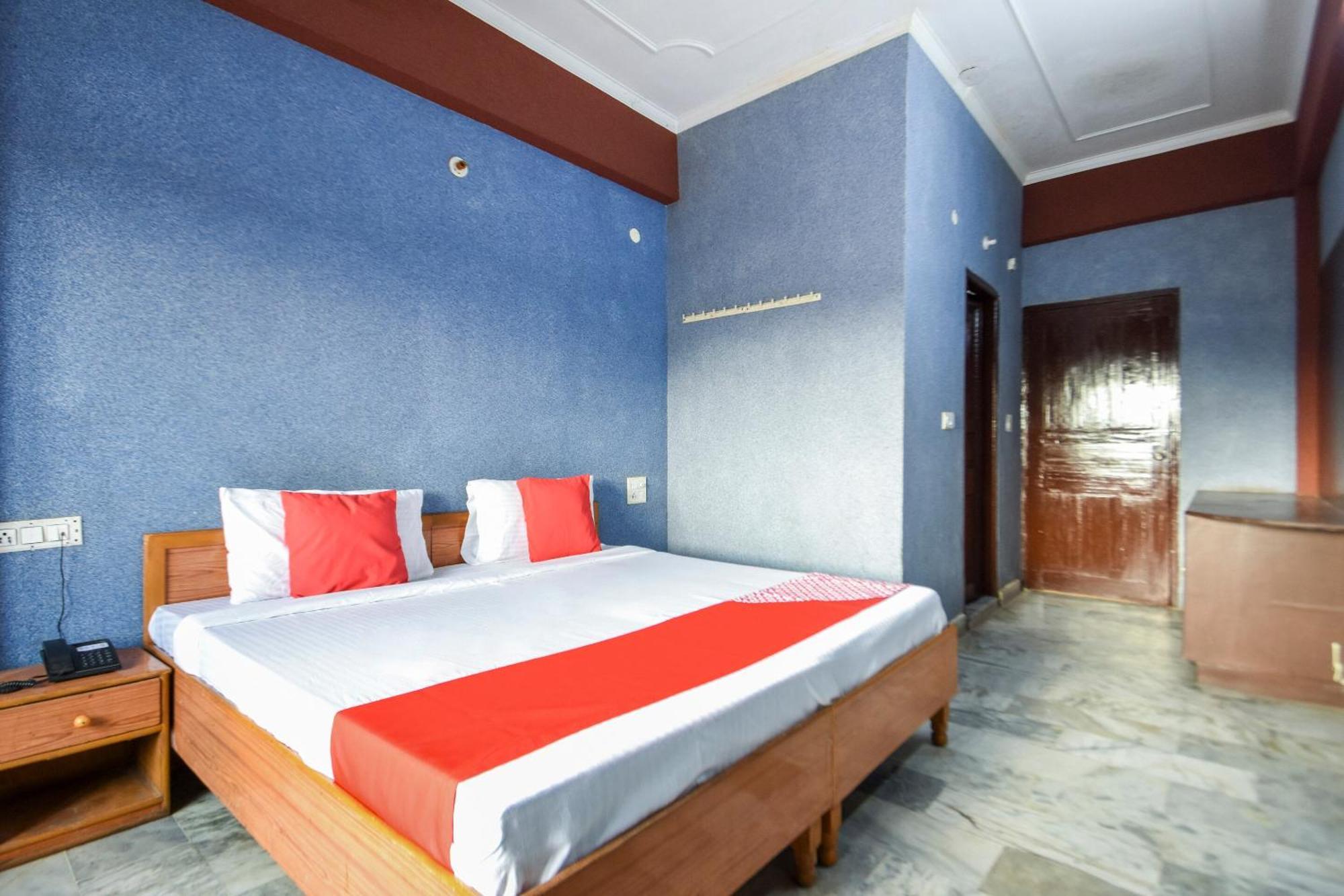 Oyo Flagship Vibes Hotel Nālāgarh Kültér fotó